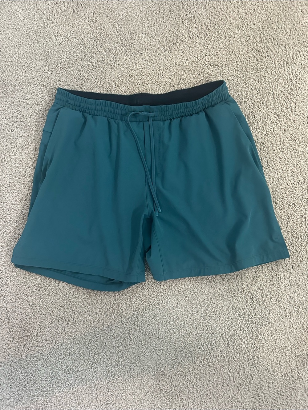 Men's Lulu lemon pool shorts Teal XL 7 inch length - Picture 1 of 4